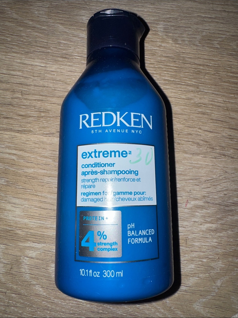 Redken Extreme Blue Strength Conditioner for Men Grooming Bottle